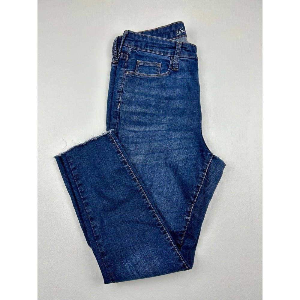 UNIVERSAL THREAD -SIZE 10/30R- DENIM JEANS -HIGH RISE SKINNY- FAIR TRADE CERT. - Picture 8 of 9
